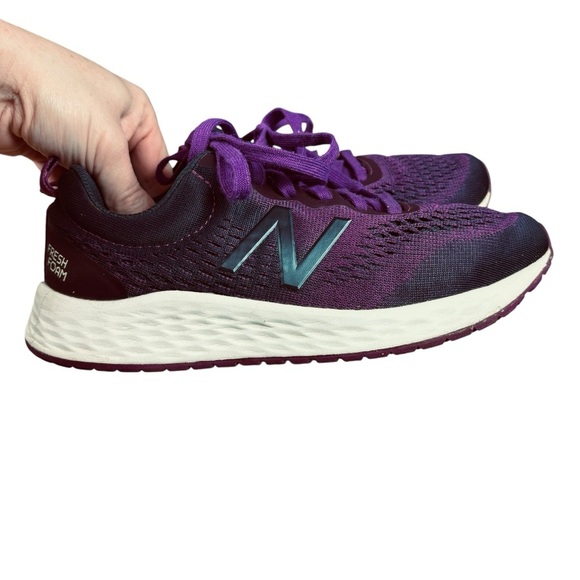 EUC New Balance Women’s Fresh Foam Arishi V3 Knit Running Sneaker Sz 7 - violet - Picture 9 of 10